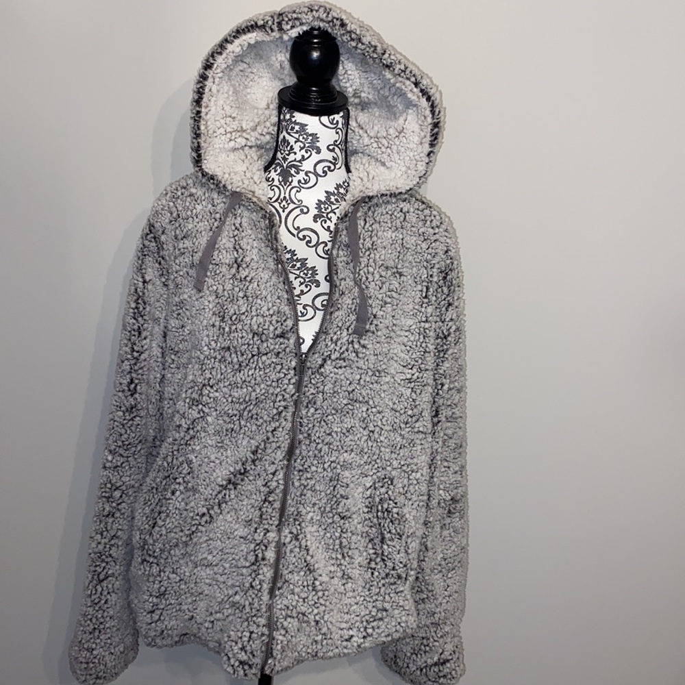 Fuzzy zip up - Picture 2 of 4